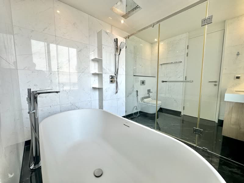 MUNIQ Sukhumvit 23, Bangkok, 17 Sukhumvit 23, Khlongtoei Nua, Watthana, Bangkok, 3 Bedrooms, 132 sqm, Condo For Rent, by ชาลิสา ปัสสาคร, 500255912 - DDproperty.com