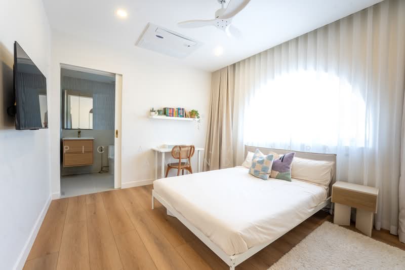 Modern 5 Bedroom Villa in Rawai Phuket, Phuket, Rawai, Muang Phuket, Phuket, 5 Bedrooms, 590 sqm, Villa For Sale, by Apichaya Jamjarat (Amanda), 500255914 - DDproperty.com