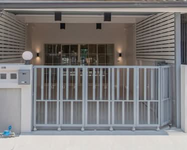 ขาย - ขายทาวน์เฮาส์ 3 ชั้น 20.5 ตร.ว. หมู่บ้านสินทวี 8 พระราม 2 รีโนเวทใหม่ทั้งหมด, กรุงเทพ