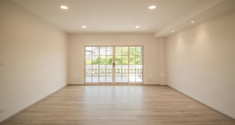 3-storey townhouse for sale, 20.5 sq.w., Sintavee Village 8, Rama 2, fully renovated, Bangkok, Bangmot, Chom Thong, Bangkok, 3 Bedrooms, 244 sqm, Townhouse For Sale, by อนันต์ อัมรินทร์, 500255923 - DDproperty.com