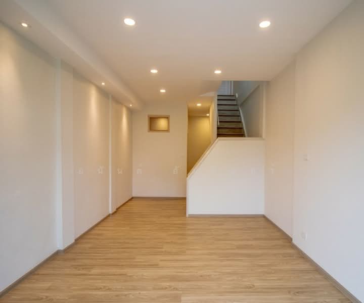 3-storey townhouse for sale, 20.5 sq.w., Sintavee Village 8, Rama 2, fully renovated, Bangkok, Bangmot, Chom Thong, Bangkok, 3 Bedrooms, 244 sqm, Townhouse For Sale, by อนันต์ อัมรินทร์, 500255923 - DDproperty.com