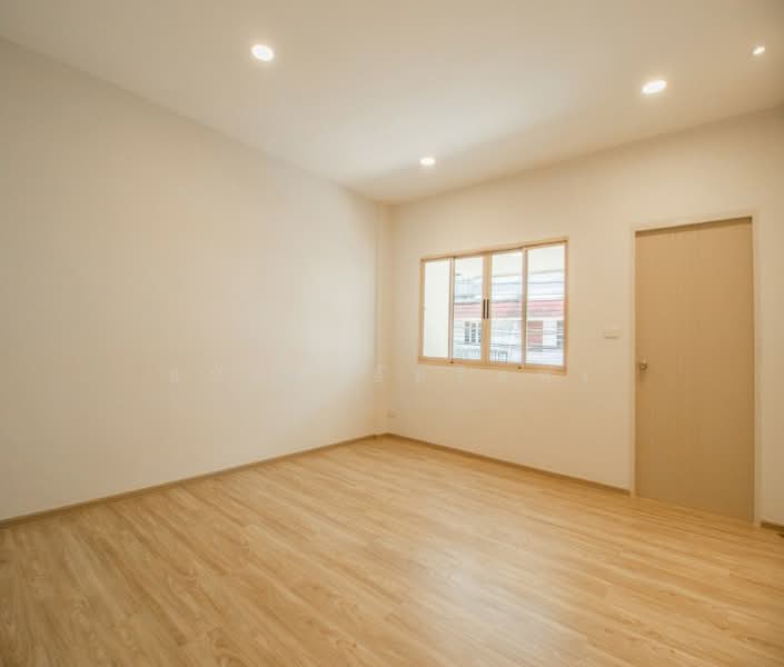 ขายทาวน์เฮาส์ 3 ชั้น 20.5 ตร.ว. หมู่บ้านสินทวี 8 พระราม 2 รีโนเวทใหม่ทั้งหมด, กรุงเทพ, บางมด, จอมทอง, กรุงเทพ, 244 ตร.ม., ทาวน์เฮ้าส์ ขาย, โดย อนันต์ อัมรินทร์, 500255923 - DDproperty.com