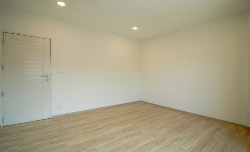 3-storey townhouse for sale, 20.5 sq.w., Sintavee Village 8, Rama 2, fully renovated, Bangkok, Bangmot, Chom Thong, Bangkok, 3 Bedrooms, 244 sqm, Townhouse For Sale, by อนันต์ อัมรินทร์, 500255923 - DDproperty.com