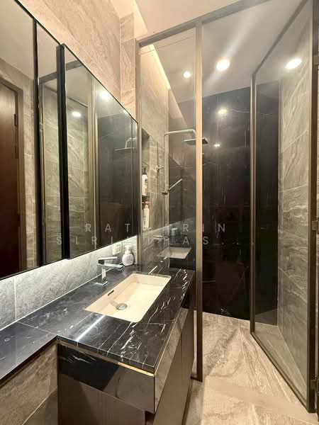 The Esse Sukhumvit 36, Bangkok, Soi Sukhumvit 36, Sukhumvit Road, Phra Kanong, Khlong Toei, Bangkok, 2 Bedrooms, 73 sqm, Condo For Rent, by Ratsarin Sirinipaspong, 500255930 - DDproperty.com