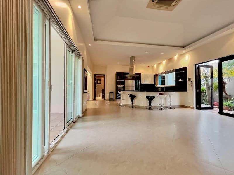 4-BR Villa, Chon Buri (Pattaya), Poong, Bang Lamung (Pattaya), Chon Buri (Pattaya), 4 Bedrooms, 222 sqm, Villa For Rent, by Supitsara  Sangarun, 500255962 - DDproperty.com