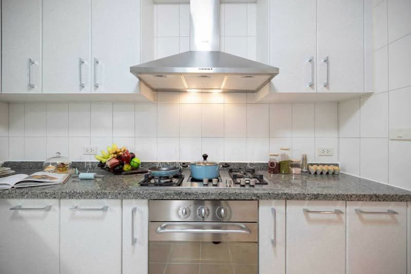 The Grand Sethiwan, Bangkok, 82 Soi Sukhumvit 24, Khong Tan, Khlong Toei, Bangkok, 4 Bedrooms, 250 sqm, Condo For Rent, by ERA Holding (Thailand) Co., Ltd., 500256005 - DDproperty.com