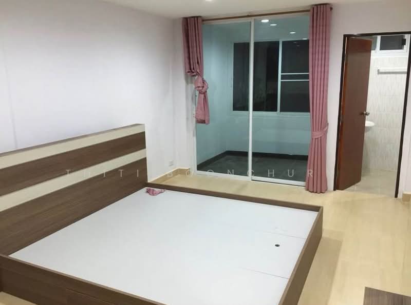 Townhouse, 4 Bed, Phrom Phong, Bangkok, Khong Tan, Khlong Toei, Bangkok, 4 Bedrooms, 250 sqm, Townhouse For Rent, by Thiti Boonchurn, 500256051 - DDproperty.com