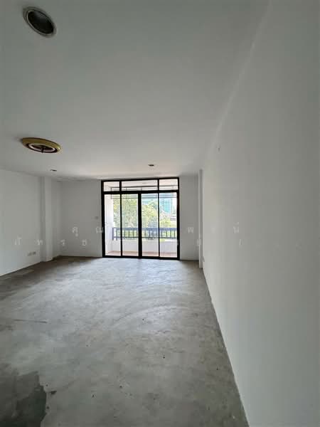 อาคารพาณิชย์ 3.5 ชั้น 99.5 ตร.ว. หมู่บ้านกฤษณา กรุงเทพ-นนทบุรี13 ใกล้รถไฟฟ้า MRTบางโพ, Bangkok, ถนนประชาราษฎร์ สาย1, Bang Sue, Bang Sue, Bangkok, , 400 sqm, Shophouse For Sale, by คุณ คติพจน์ ภัทรธนทรัพย์ (พีท), 500256057 - DDproperty.com