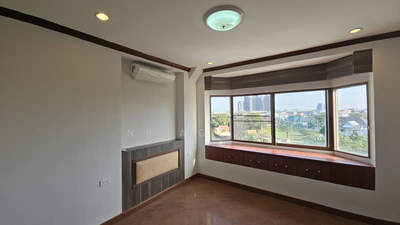 Country Complex Bangna, Bangkok, Sanpawut Road, Bang Na, Bang Na, Bangkok, 2 Bedrooms, 109 sqm, Condo For Sale, by NR AGENT, 500256086 - DDproperty.com