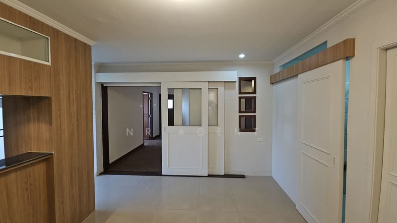 Country Complex Bangna : คันทรี คอมเพล็กซ์ บางนา, กรุงเทพ, ถนนสรรพาวุธ, บางนา, บางนา, กรุงเทพ, 109 ตร.ม., คอนโด ขาย, โดย NR AGENT, 500256086 - DDproperty.com