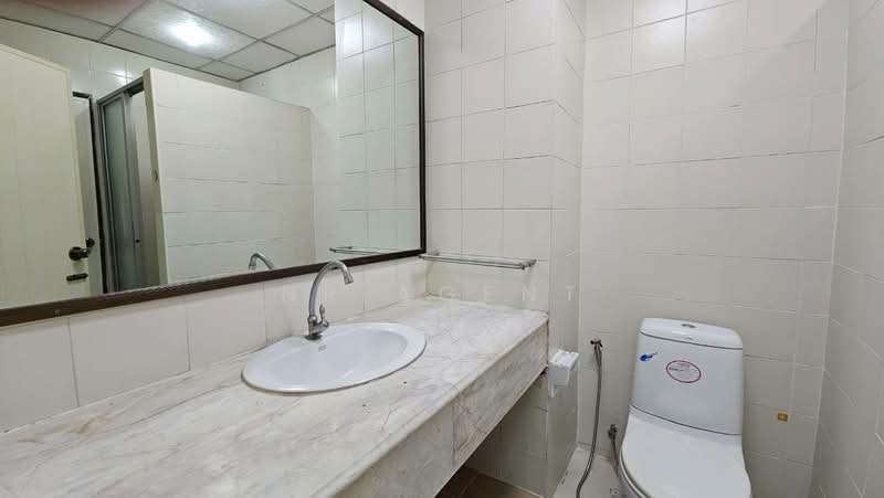 Country Complex Bangna, Bangkok, Sanpawut Road, Bang Na, Bang Na, Bangkok, 2 Bedrooms, 109 sqm, Condo For Sale, by NR AGENT, 500256086 - DDproperty.com