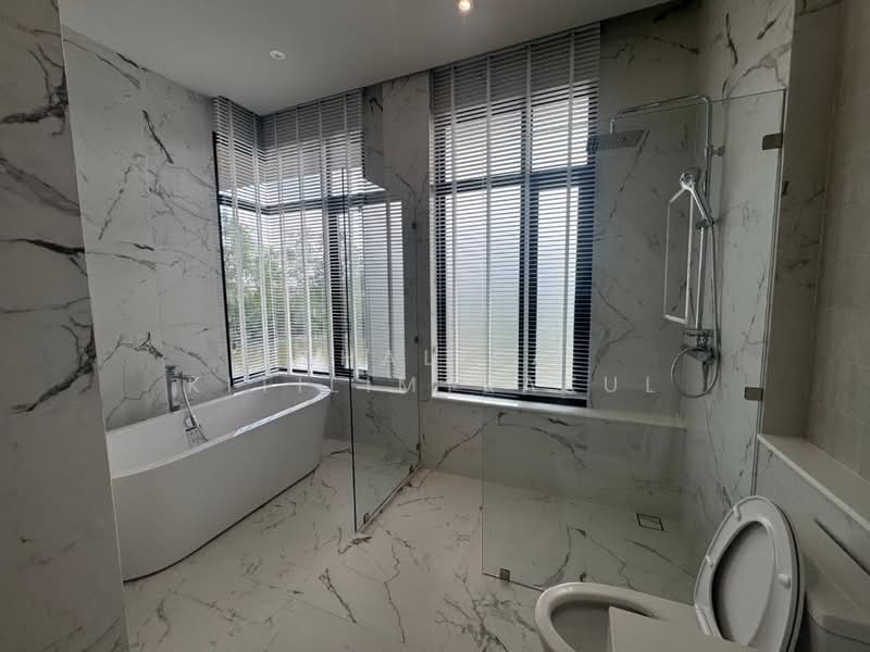 5-BR House, Surat Thani, Wat Pradu, Muang Surat Thani, Surat Thani, 5 Bedrooms, 600 sqm, Single Detached House For Sale, by Chalisa Kitilimtrakul, 500256095 - DDproperty.com