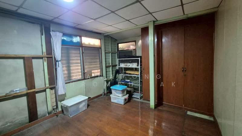 For Rent - Detached house near MRT Bang Pho - Pracha Rat Sai 1 Road, Bangkok