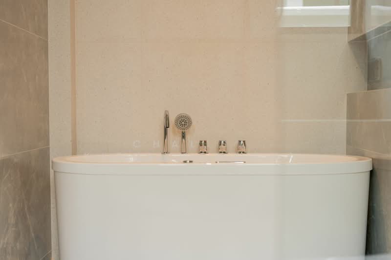 undefined, Chon Buri (Pattaya), Nong Pru, Bang Lamung (Pattaya), Chon Buri (Pattaya), 6 Bedrooms, 520 sqm, Villa For Rent, by Chalisa Kitilimtrakul, 500256111 - DDproperty.com