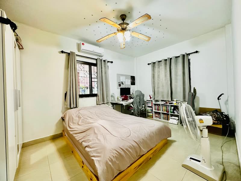 บ้าน 3-ห้องนอน, ชลบุรี, บางเสร่, สัตหีบ, ชลบุรี, 180 ตร.ม., บ้านเดี่ยว ขาย, โดย Chalisa Kitilimtrakul, 500256119 - DDproperty.com