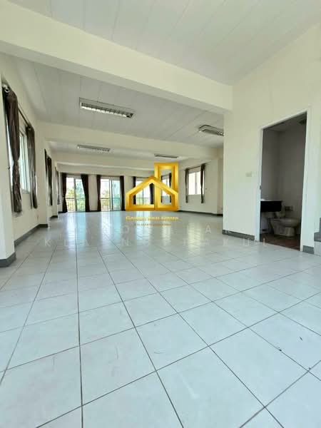 For Sale Office building and warehouse on Phutthamonthon Sai 3 Rd., Bangkok, พุทธมณฑล สาย 3, Sala Thammasop, Thawi Watthana, Bangkok, , 670 sqm, Office Space For Sale, by เสาวลักษณ์ คล้ายนพกุล, 500256172 - DDproperty.com