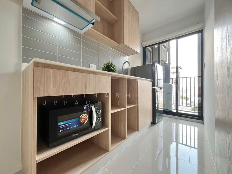 Chewathai Pinklao, Bangkok, Arun Amarin Road, Bang Yi Khan, Bang Phlat, Bangkok, 1 Bedroom, 30 sqm, Condo For Rent, by Juthabhorn Uppachit (Amy), 500256199 - DDproperty.com