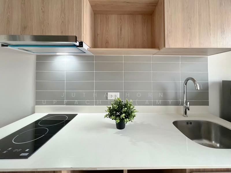 Chewathai Pinklao, Bangkok, Arun Amarin Road, Bang Yi Khan, Bang Phlat, Bangkok, 1 Bedroom, 30 sqm, Condo For Rent, by Juthabhorn Uppachit (Amy), 500256199 - DDproperty.com