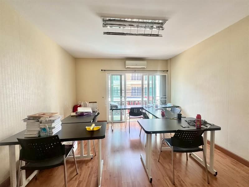 Casa City Sukontasawat 2, Bangkok, Sukhonthasawat Road, Lat Phrao, Lat Phrao, Bangkok, 6 Bedrooms, 300 sqm, Townhouse For Sale, by คุณ ฐิชาปัณณ์ สังวาลรัมย์ (ปูน), 500256209 - DDproperty.com