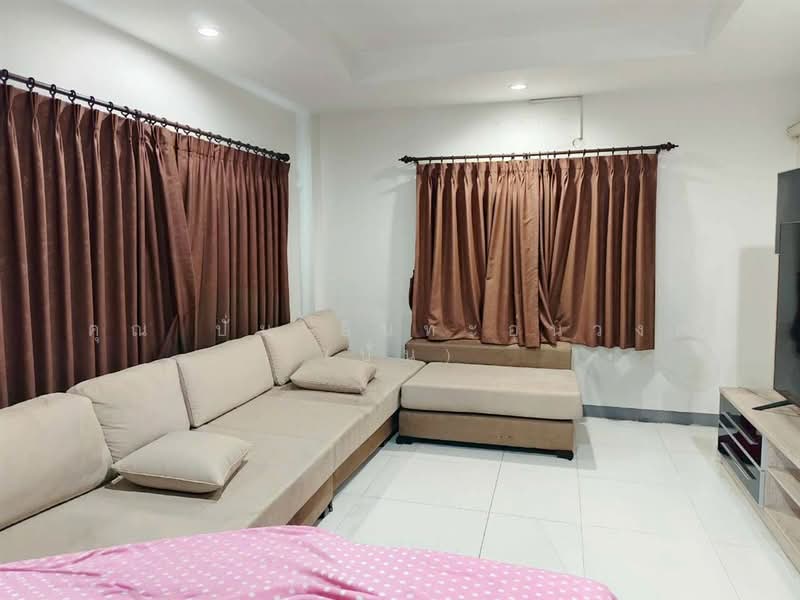 บ้านเดี่ยว 2 ชั้น 100 ตร.ว. บ้านเดี่ยว ใกล้โรงเรียนเอกบูรพา วิเทศศึกษา ซอยสามวา17, Bangkok, ถนนรามอินทรา, Bang Chun, Khlong Sam Wa, Bangkok, 4 Bedrooms, 400 sqm, Single Detached House For Sale, by คุณ ปั่น อินทะอุ่นวงศ์ (ปั่น), 500256232 - DDproperty.com