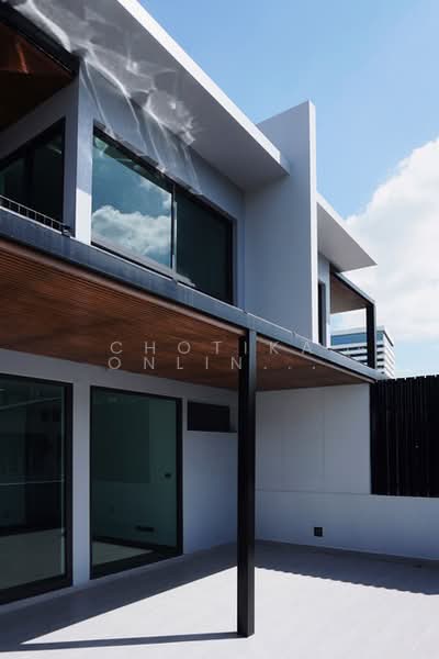 Pool Villa for Rent - Sukhumvit 39, Bangkok, Khlong Tan Nua, Watthana, Bangkok, 4 Bedrooms, 430 sqm, Single Detached House For Rent, by chotika onlinerealtor, 500256248 - DDproperty.com