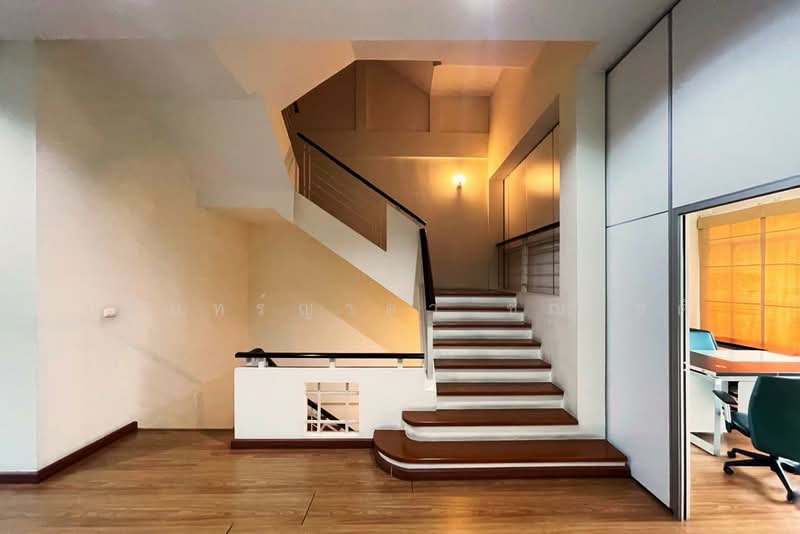 Baan Klang Krung Office Park Bangna, Bangkok, Soi Ban Klang Krung Village Office Park, Bang Na, Bang Na, Bangkok, 3 Bedrooms, 320 sqm, Townhouse For Rent, by ปรินทร์ญาดา ชิณโชติ, 500256370 - DDproperty.com
