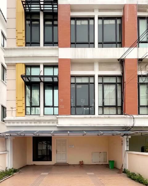 Baan Klang Krung Office Park Bangna, Bangkok, Soi Ban Klang Krung Village Office Park, Bang Na, Bang Na, Bangkok, 3 Bedrooms, 320 sqm, Townhouse For Rent, by ปรินทร์ญาดา ชิณโชติ, 500256370 - DDproperty.com