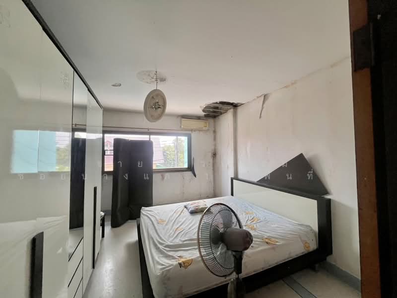 Townhome for sale in Bang Khae 14 Alley, nearly 200 sq.m., Bangkok, Bang Khae, Bang Khae, Bangkok, 4 Bedrooms, 190 sqm, Townhouse For Sale, by ขายทาวน์โฮม ซอยบางแค 14 พื้นที่ใช้สอยเกือบ 200 ตร.ม., 500256399 - DDproperty.com