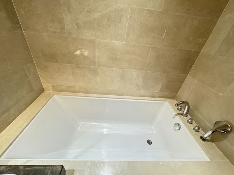 Magnolias Ratchadamri Boulevard, Bangkok, Ratchadamri Road, Lumphini, Pathum Wan, Bangkok, 2 Bedrooms, 100 sqm, Condo For Rent, by Ratchanee Wongpongtham, 500256400 - DDproperty.com