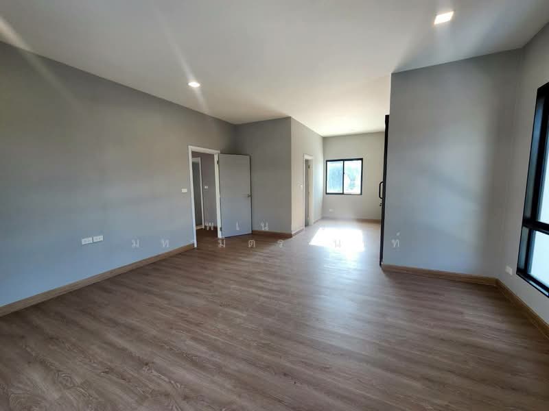 Setthasiri Charun-Pinklao, Bangkok, Lieb Tangrotfai Road, Bang Khun Non, Bangkok Noi, Bangkok, 4 Bedrooms, 354 sqm, Single Detached House For Sale, by พเนตร มหามิตรานนท์, 500256410 - DDproperty.com