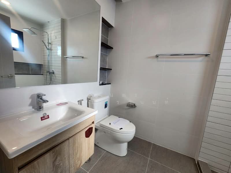 Setthasiri Charun-Pinklao, Bangkok, Lieb Tangrotfai Road, Bang Khun Non, Bangkok Noi, Bangkok, 4 Bedrooms, 354 sqm, Single Detached House For Sale, by พเนตร มหามิตรานนท์, 500256410 - DDproperty.com