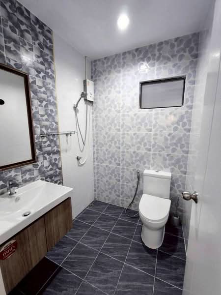 ให้เช่าบ้านเดี่ยว ม.เมโทรปาร์ค เขาน้ำซับ อ่าวอุดม ศรีราชา, Chon Buri (Pattaya), Thung Suk La, Si Racha, Chon Buri (Pattaya), 3 Bedrooms, 150 sqm, Single Detached House For Rent, by Dusit Saengfa, 500256480 - DDproperty.com