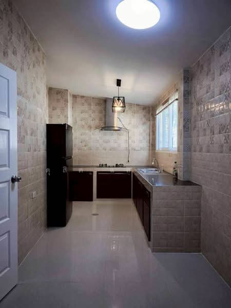 ให้เช่า - ให้เช่าบ้านเดี่ยว ม.เมโทรปาร์ค เขาน้ำซับ อ่าวอุดม ศรีราชา, ชลบุรี