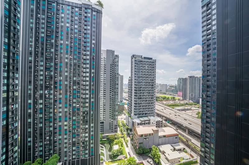 Life Asoke Hype, Bangkok, 339 Chaturathit Rd, Makkasan, Ratchathewi, Bangkok, 1 Bedroom, 32 sqm, Condo For Rent, by Kittitach Sukjoy, 500256519 - DDproperty.com