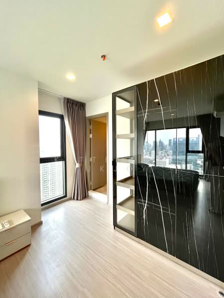 Life Asoke Hype, Bangkok, 339 Chaturathit Rd, Makkasan, Ratchathewi, Bangkok, 2 Bedrooms, 66 sqm, Condo For Rent, by Kittitach Sukjoy, 500256523 - DDproperty.com