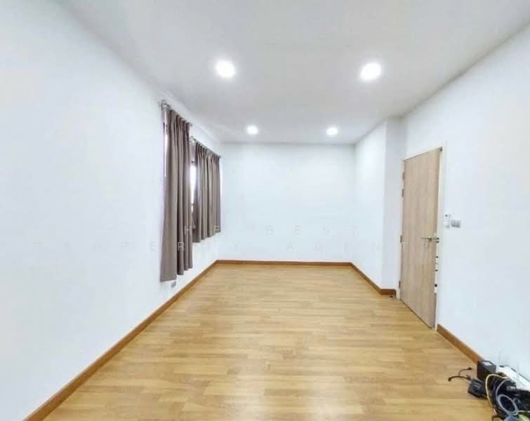 Maneerin Park Bang Phra, Chon Buri (Pattaya), Bang Phra, Si Racha, Chon Buri (Pattaya), 3 Bedrooms, 100 sqm, Townhouse For Sale, by The Best Property Agent ไข่นุ้ย, 500256524 - DDproperty.com