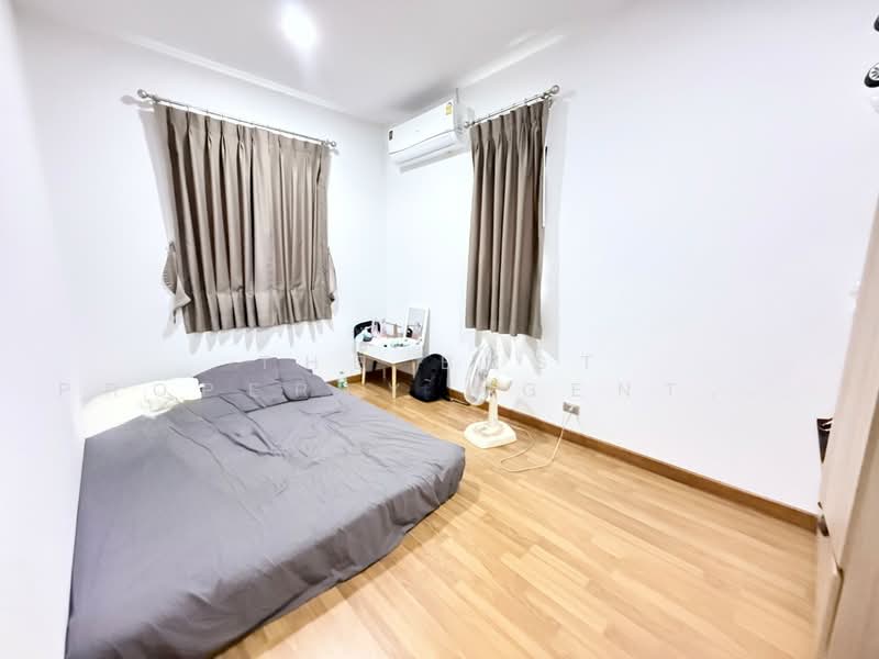 Maneerin Park Bang Phra, Chon Buri (Pattaya), Bang Phra, Si Racha, Chon Buri (Pattaya), 3 Bedrooms, 100 sqm, Townhouse For Sale, by The Best Property Agent ไข่นุ้ย, 500256524 - DDproperty.com