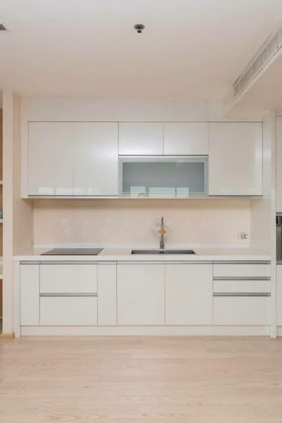 Noble Remix, Bangkok, 772 Soi Sukhumvit 36, Sukhumvit Road, Khong Tan, Khlong Toei, Bangkok, 2 Bedrooms, 183 sqm, Condo For Sale, by Ratsarin Sirinipaspong, 500256525 - DDproperty.com