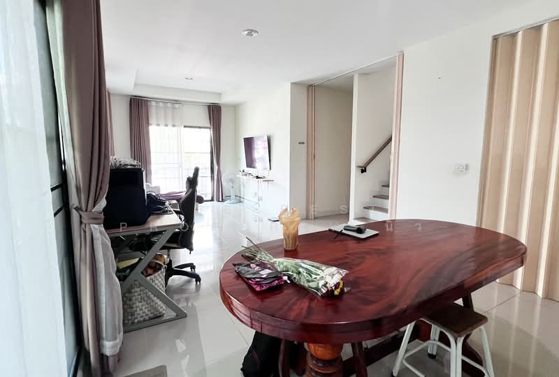 มารวย ริเวอร์ไซด์, Chachoengsao, Tha Sa-an, Bang Pakong, Chachoengsao, 3 Bedrooms, 140 sqm, Semi-Detached House (Twin House) For Sale, by The Best Property นิว, 500256547 - DDproperty.com