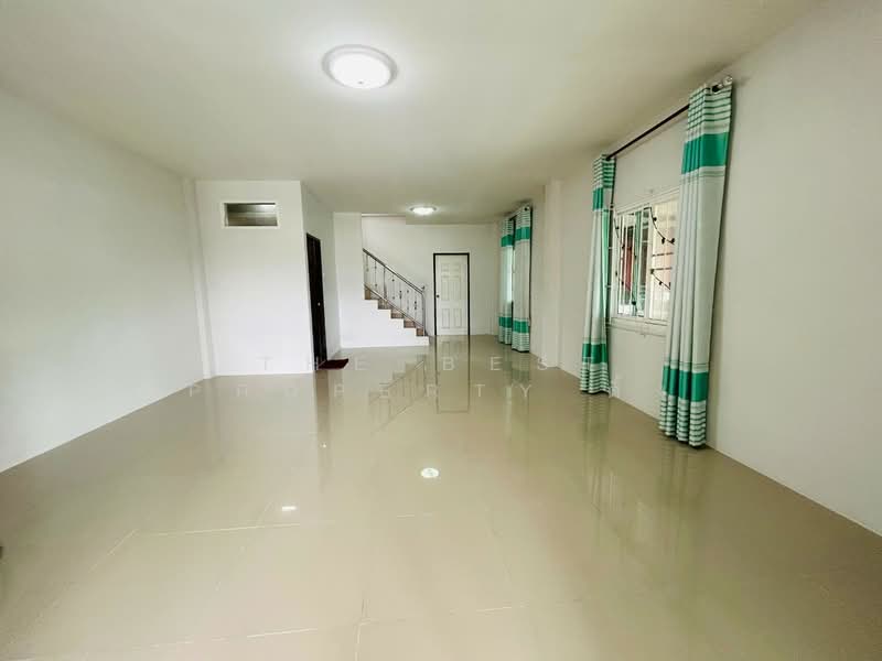 ส.ทวีทรัพย์ พนัสนิคม, Chon Buri (Pattaya), Ban Soet, Phanat Nikhom, Chon Buri (Pattaya), 3 Bedrooms, 100 sqm, Townhouse For Sale, by The Best Property ติ้ง, 500256568 - DDproperty.com