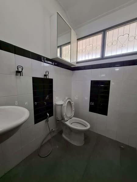 บ้านกฤษดานคร 11 บางบัวทอง ถนนบางกรวย-ไทรน้อย ตำบลบางรักพัฒนา อำเภอบางบัวทอง จังหวัดนนทบุรี, Nonthaburi, Bang Rak Pattana, Bang Bua Thong, Nonthaburi, 3 Bedrooms, 200 sqm, Single Detached House For Sale, by ภัทรนัน อิศรางกูร ณ อยุธยา, 500256611 - DDproperty.com