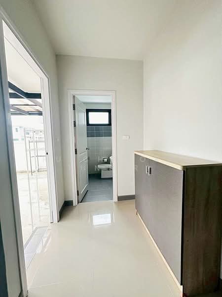 บ้านให้เช่า – ใกล้ตลาดเจริญเจริญ เพียง 5 นาที ค่าเช่า 20,000 บาท / เดือน รหัสทรัพย์ : No.13H602, เชียงใหม่, สันกำแพง, สันกำแพง, เชียงใหม่, 150 ตร.ม., บ้านเดี่ยว ให้เช่า, โดย Rutchaporn Tunsiri, 500256658 - DDproperty.com