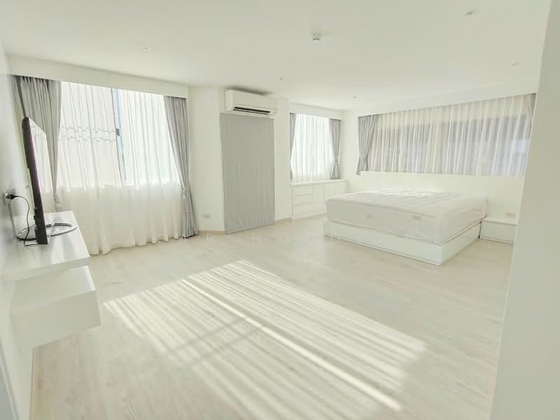 Silom Condominium : สีลมคอนโดมิเนียม, กรุงเทพ, สีลม, สีลม, บางรัก, กรุงเทพ, 148 ตร.ม., คอนโด ให้เช่า, โดย Kakar Holdings, 500256672 - DDproperty.com