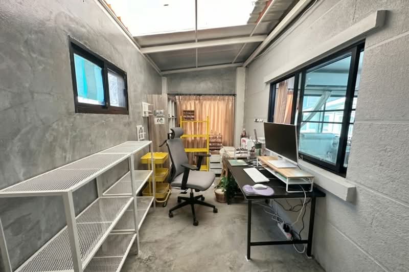 Modi Villa Ladkrabang-Suvarnabhumi, Chachoengsao, Luang Phaeng Road, Khlong Luang Phaeng, Muang Chachoengsao, Chachoengsao, 3 Bedrooms, 120 sqm, Townhouse For Sale, by สง่าชัย ไทรทองคำ, 500256691 - DDproperty.com