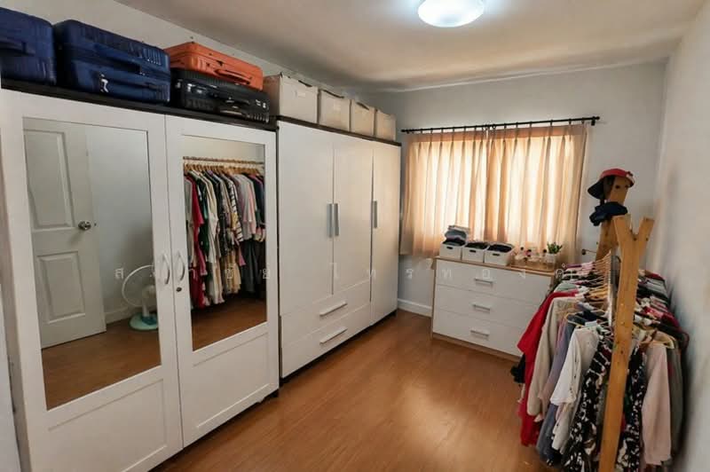 Modi Villa Ladkrabang-Suvarnabhumi, Chachoengsao, Luang Phaeng Road, Khlong Luang Phaeng, Muang Chachoengsao, Chachoengsao, 3 Bedrooms, 120 sqm, Townhouse For Sale, by สง่าชัย ไทรทองคำ, 500256691 - DDproperty.com