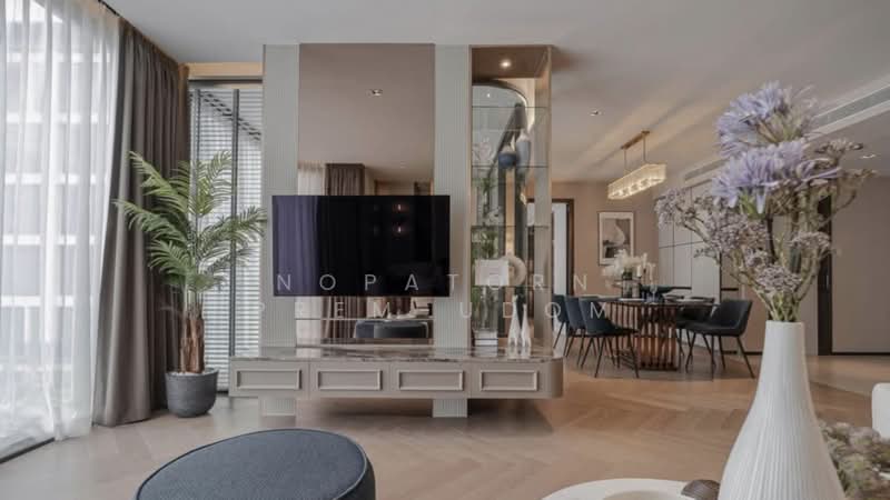 The Reserve 61 Hideaway, Bangkok, 92 Sukhumvit 61, Khlong Tan Nua, Watthana, Bangkok, 2 Bedrooms, 121 sqm, Condo For Rent, by Nopatorn Prem-udom, 500256700 - DDproperty.com