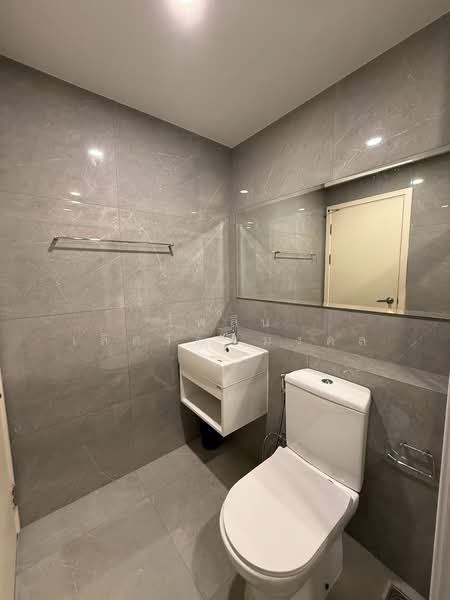 Blue Phahonyothin 35, Bangkok, Phahon Yothin 35 Alley, Chatuchak, Chatuchak, Bangkok, 1 Bedroom, 28 sqm, Condo For Rent, by ไพลิน เลิศวัฒนมงคล, 500256748 - DDproperty.com