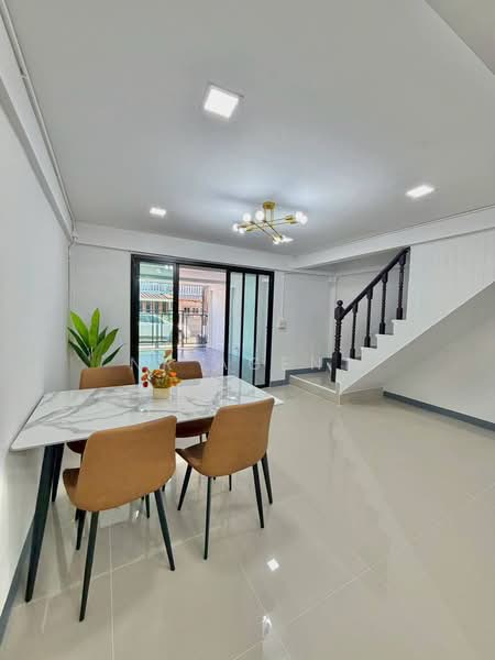 บ้านสวัสดิการเพื่อข้าราชการ กทม, นนทบุรี, บางตลาด, ปากเกร็ด, นนทบุรี, 98 ตร.ม., ทาวน์เฮ้าส์ ขาย, โดย NR AGENT, 500256794 - DDproperty.com