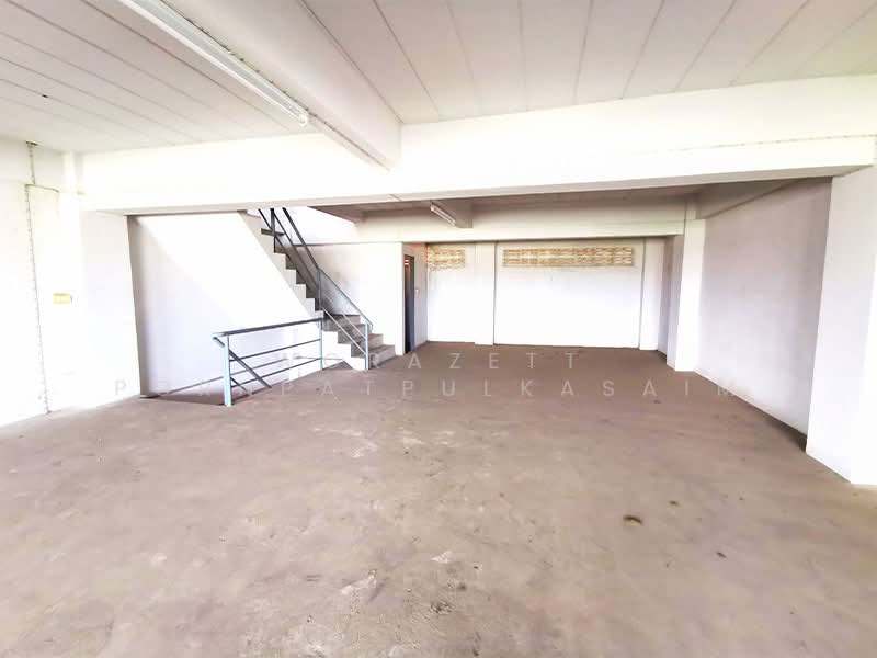 Commercial Building Eakachai Rd. 8.95 M.THB, Bangkok, เอกชัย, Bang Bon, Bang Bon, Bangkok, , 648 sqm, Shophouse For Sale, by Worazett pornpatpulkasaim, 500256795 - DDproperty.com