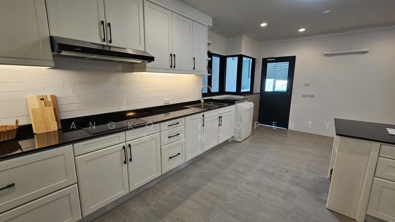 The Lanai Private Residence, Bangkok, 33 Sukhumvit 26, Khong Tan, Khlong Toei, Bangkok, 4 Bedrooms, 380 sqm, Condo For Rent, by BANGKOK PROPERTY AGENTS, 500256826 - DDproperty.com